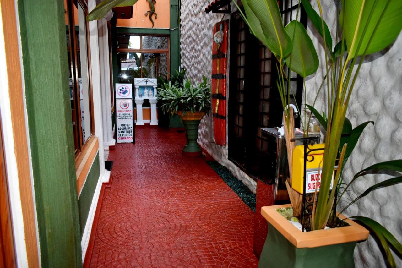 Apartahotel Tierras Amazonicas Leticia Ngoại thất bức ảnh