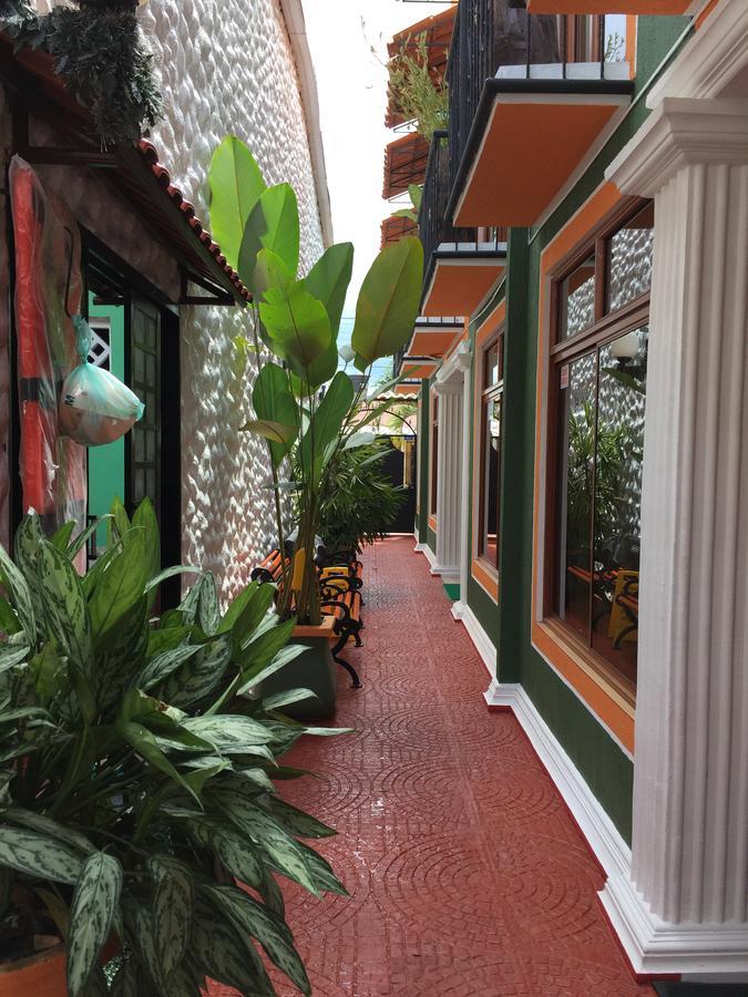 Apartahotel Tierras Amazonicas Leticia Ngoại thất bức ảnh